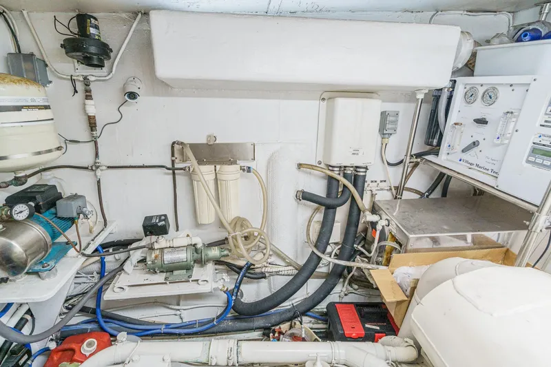 Slide: The Image of Hatteras 53 Motor Yacht 1971 - 56