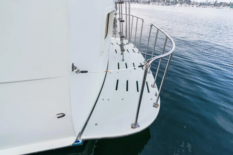 Slide: The Image of Hatteras 53 Motor Yacht 1971 - 7