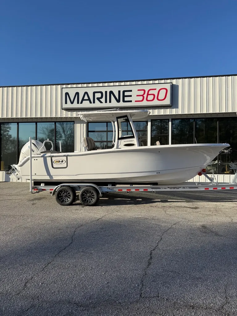 Slide: The Image of Sea Hunt Ultra 255SE 2026 - 2