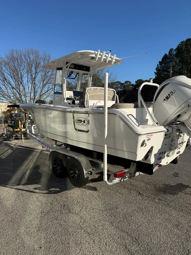 Slide: The Image of Sea Hunt Ultra 255SE 2026 - 4