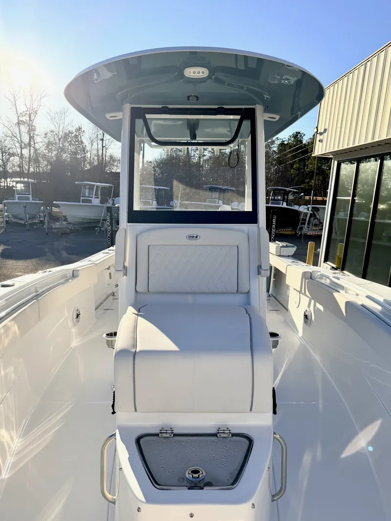 Slide: The Image of Sea Hunt Ultra 275 CB 2026 - 11