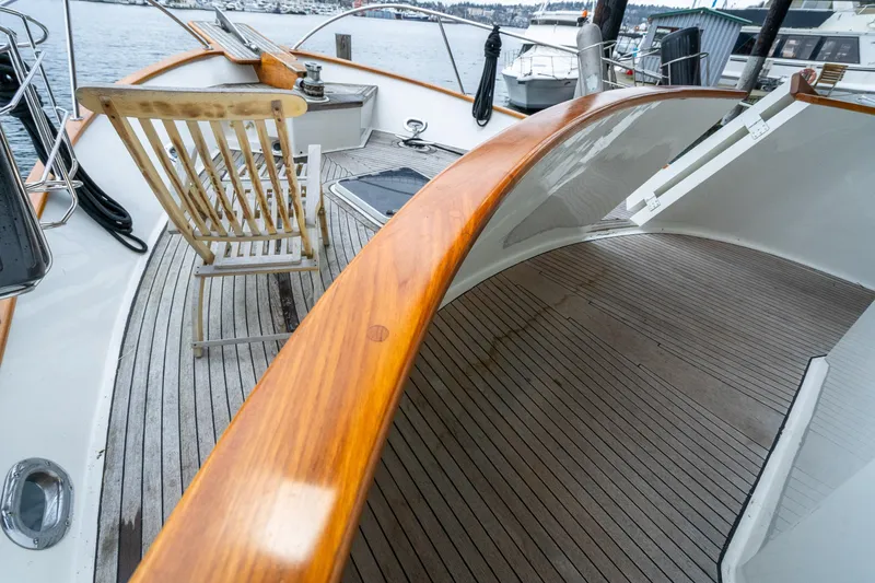 Slide: The Image of Grand Banks 55 Alaskan 1973 - 55