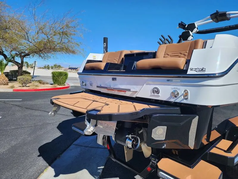 Slide: The Image of Malibu 26 LSV 2026 - 10
