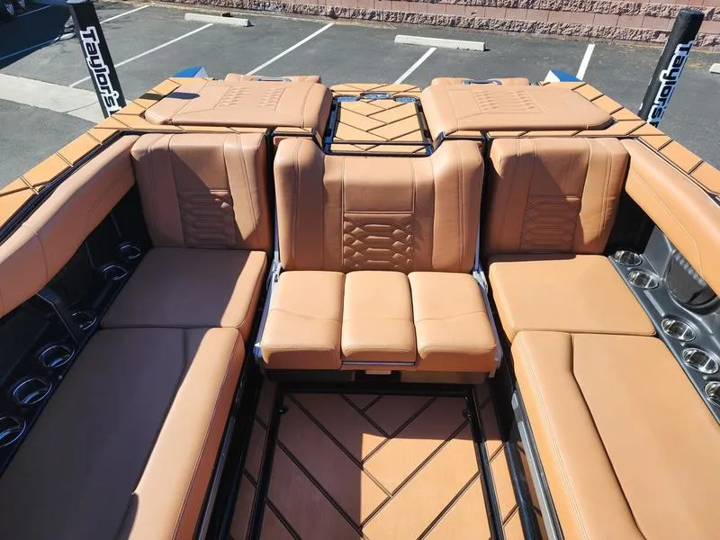 Slide: The Image of Malibu 26 LSV 2026 - 40
