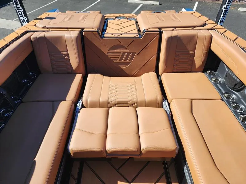 Slide: The Image of Malibu 26 LSV 2026 - 41