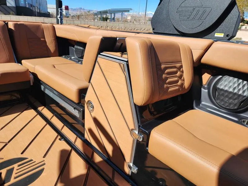 Slide: The Image of Malibu 26 LSV 2026 - 35