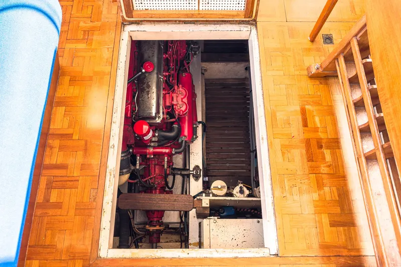 Slide: The Image of Grand Banks 42 Classic 1984 - 58