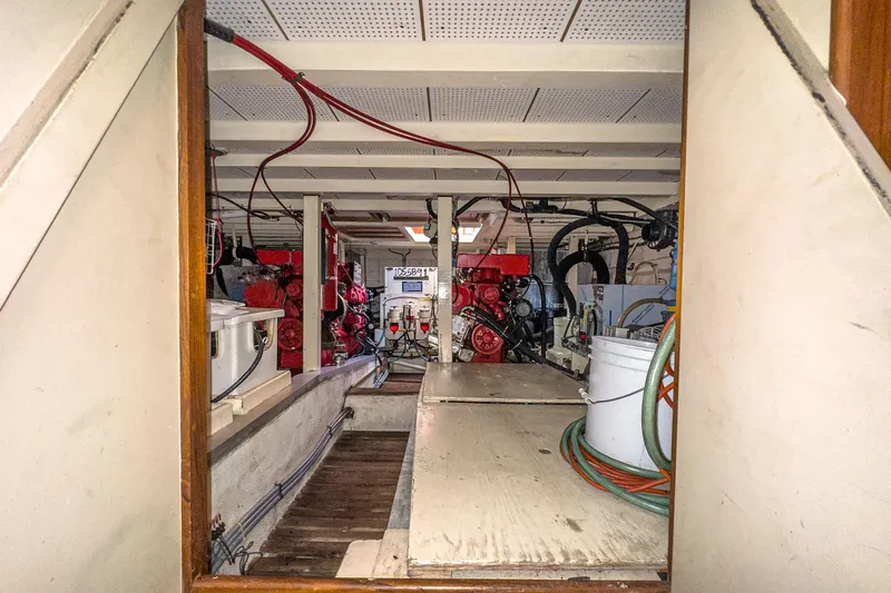 Slide: The Image of Grand Banks 42 Classic 1984 - 64