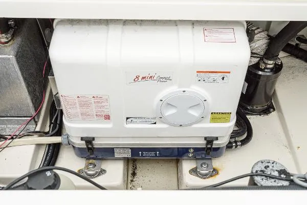 Slide: The Image of Boston Whaler 345 Conquest 2008 - 20