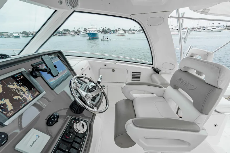 Slide: The Image of Boston Whaler 345 Conquest 2008 - 34
