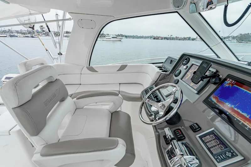 Slide: The Image of Boston Whaler 345 Conquest 2008 - 32