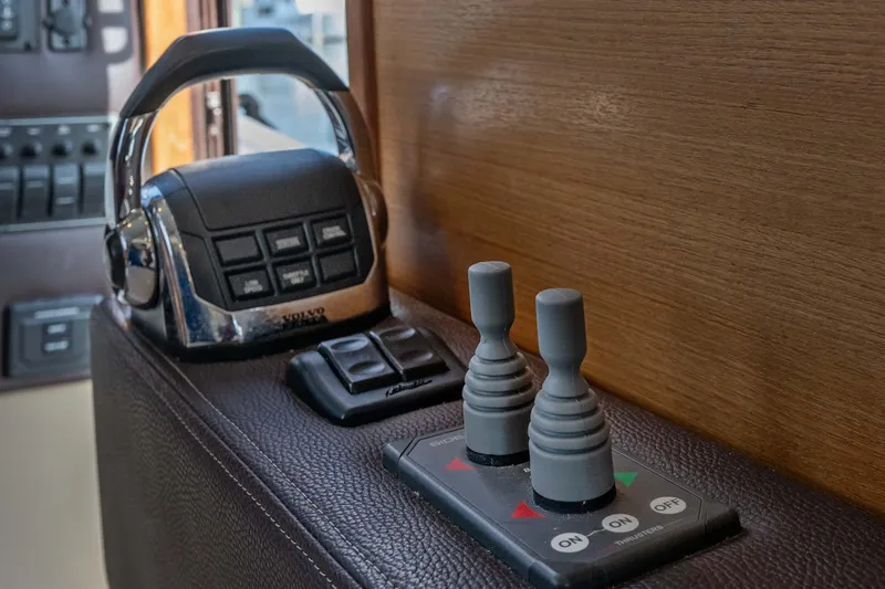 Slide: The Image of Ranger Tug R-31 CB 2014 - 33