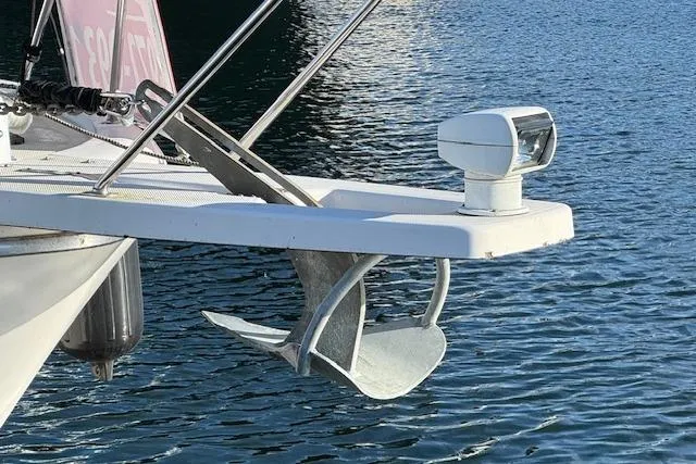 Slide: The Image of Bayliner 3988 Motoryacht 1995 - 25