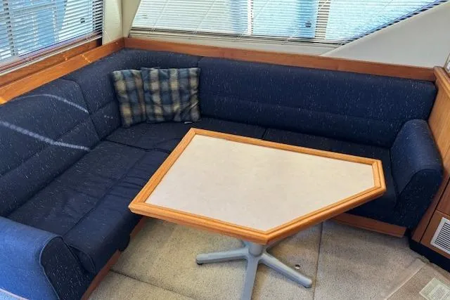 Slide: The Image of Bayliner 3988 Motoryacht 1995 - 9