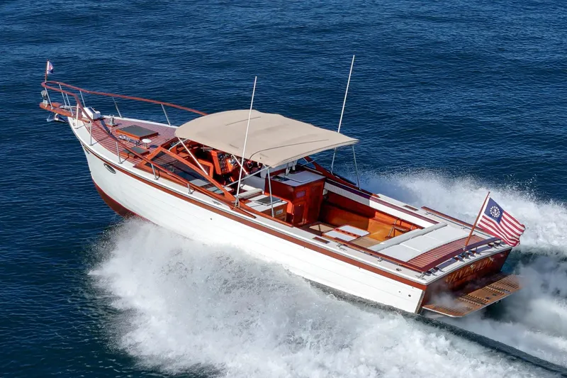 The Image of Windsor Craft 31 Sport Cruiser 1991 - 0