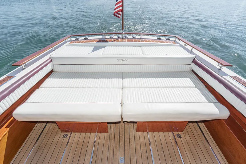Slide: The Image of Windsor Craft 31 Sport Cruiser 1991 - 18