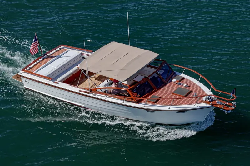 Slide: The Image of Windsor Craft 31 Sport Cruiser 1991 - 59