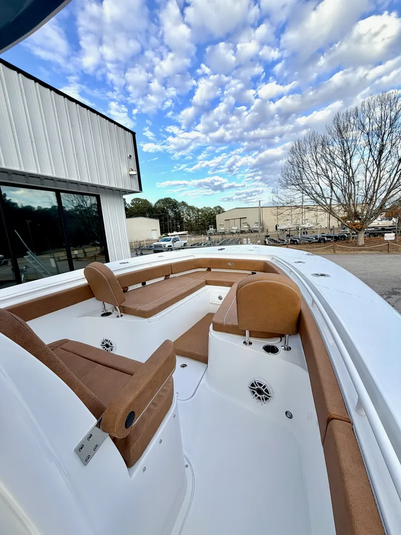 Slide: The Image of Sea Hunt Gamefish 30 FS 2026 - 14