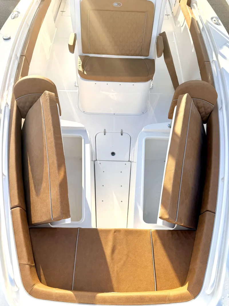 Slide: The Image of Sea Hunt Gamefish 30 FS 2026 - 18