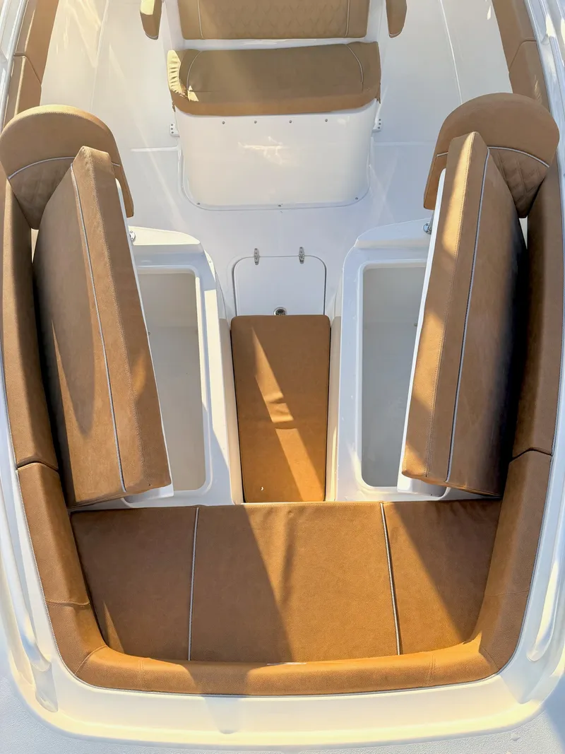 Slide: The Image of Sea Hunt Gamefish 30 FS 2026 - 19