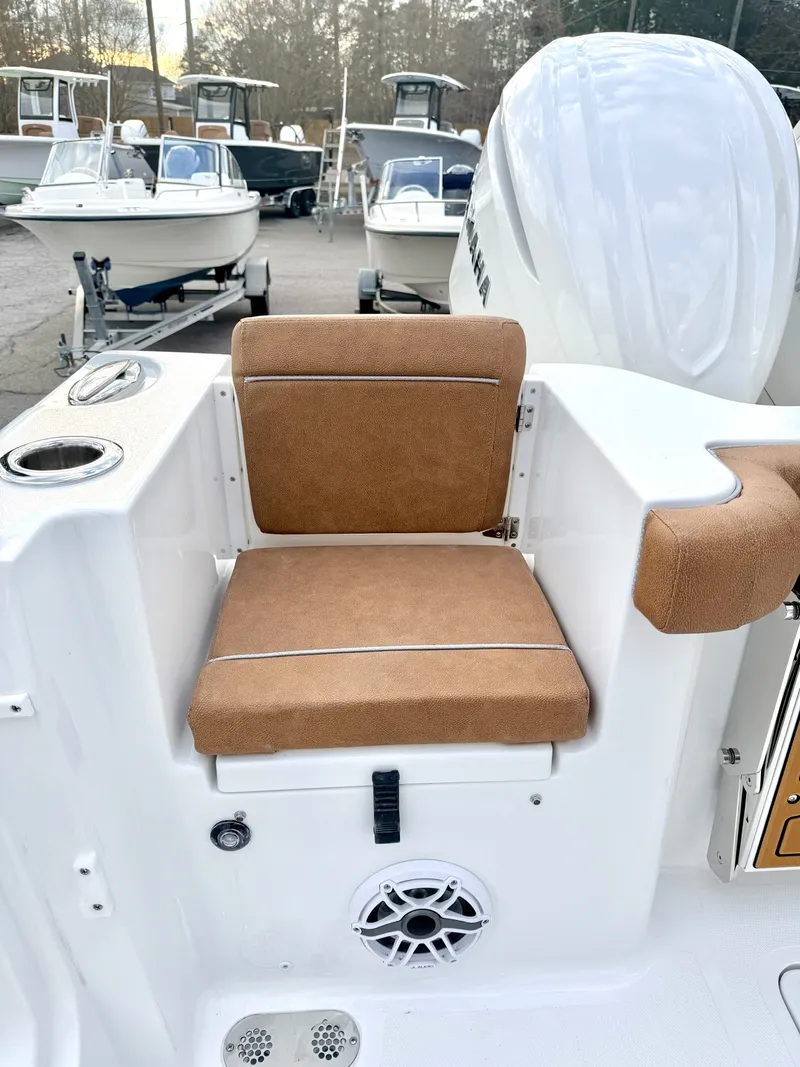 Slide: The Image of Sea Hunt Gamefish 30 FS 2026 - 2