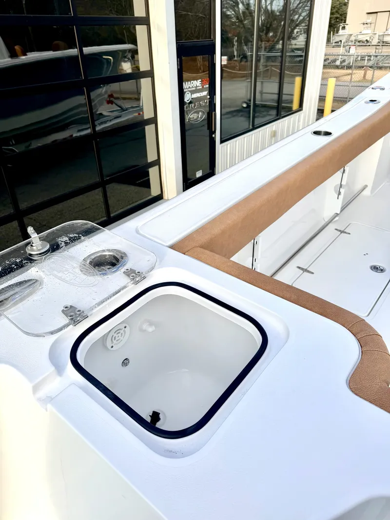 Slide: The Image of Sea Hunt Gamefish 30 FS 2026 - 7