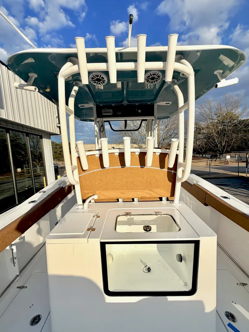 Slide: The Image of Sea Hunt Gamefish 30 FS 2026 - 8