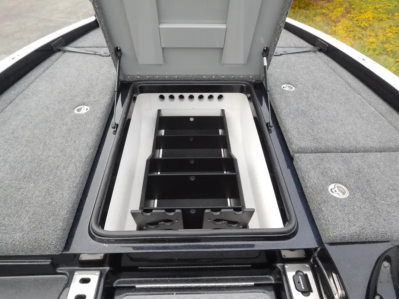 Slide: The Image of Caymas CX 20 PRO 2026 - 13