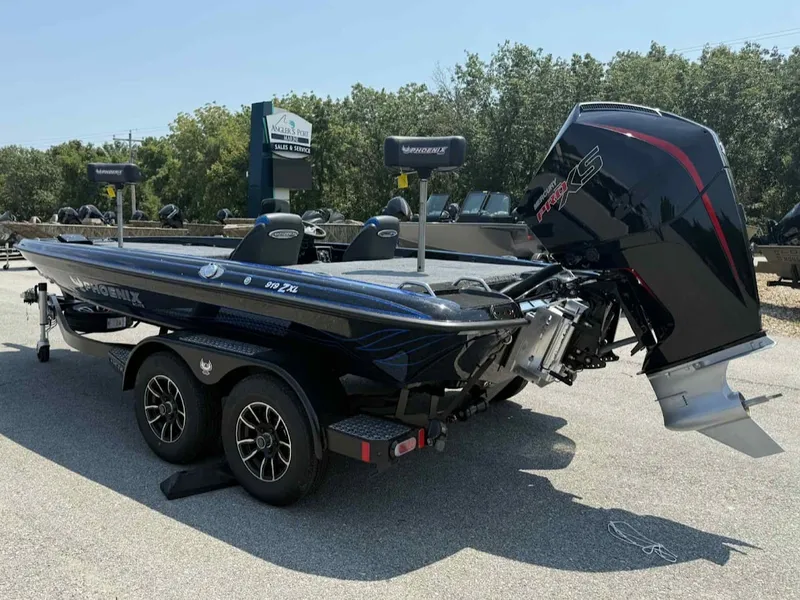 Slide: The Image of Phoenix Bass Boat 919 ZXL 2026 - 5