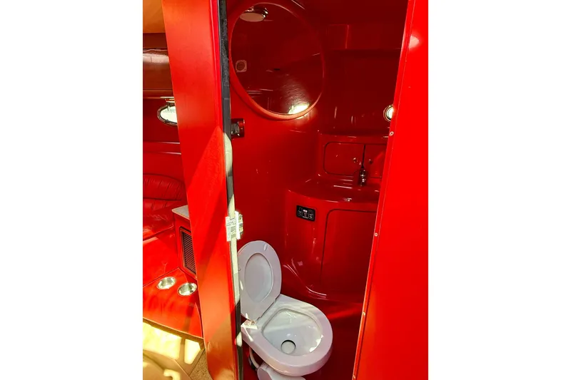 Slide: The Image of Hallett Custom High Performance Express Cruiser 2002 - 15