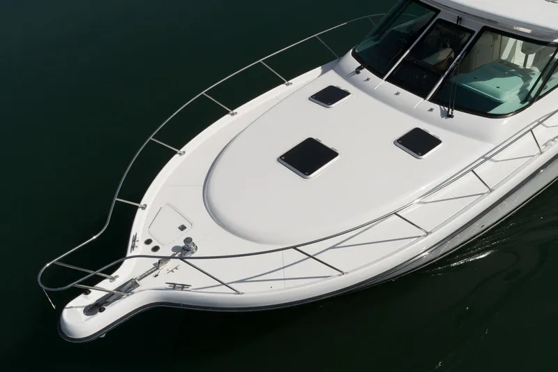 Slide: The Image of Tiara 3600 Open 2005 - 4