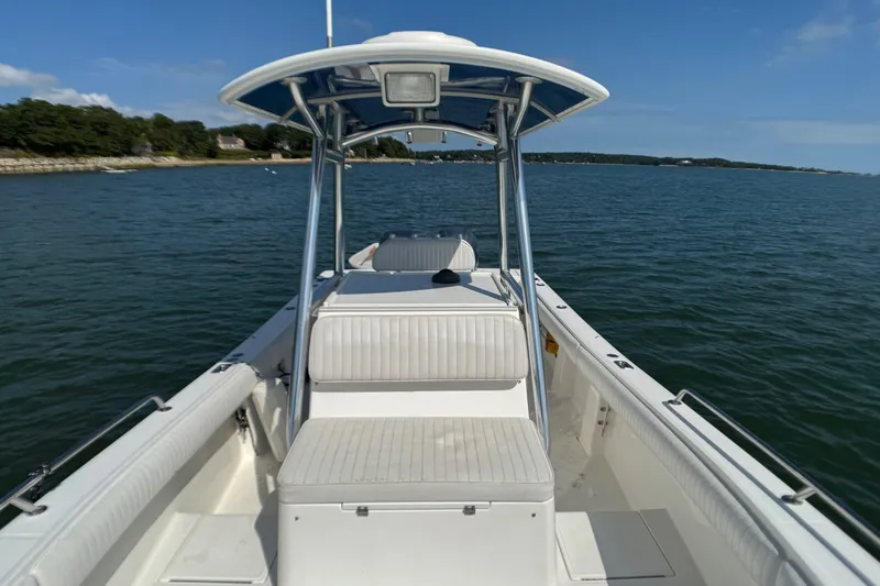 Slide: The Image of Regulator Marine 26 Forward Seating 2006 - 13