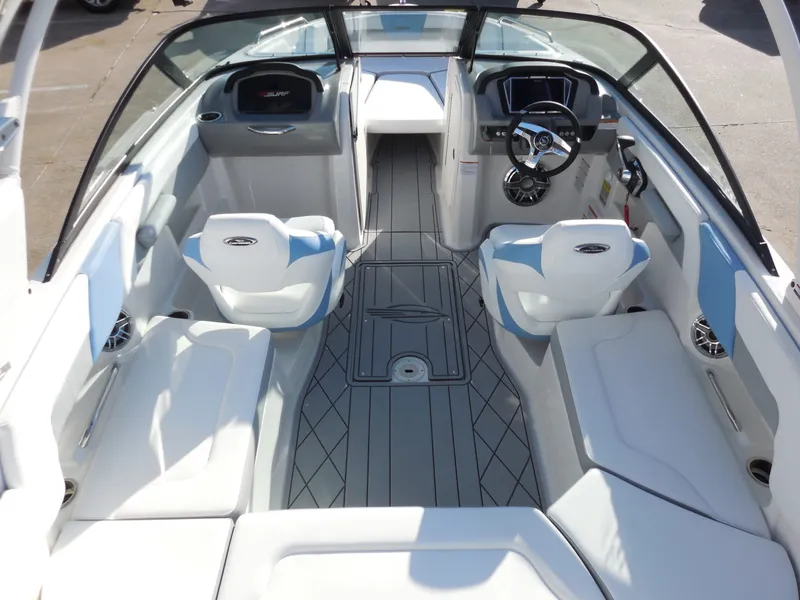 Slide: The Image of Chaparral GTS 3 2026 - 8