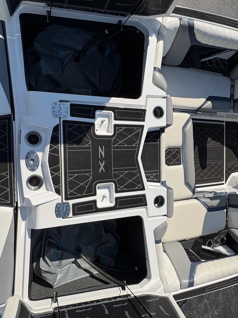 Slide: The Image of Tigé 23ZX 2020 - 15