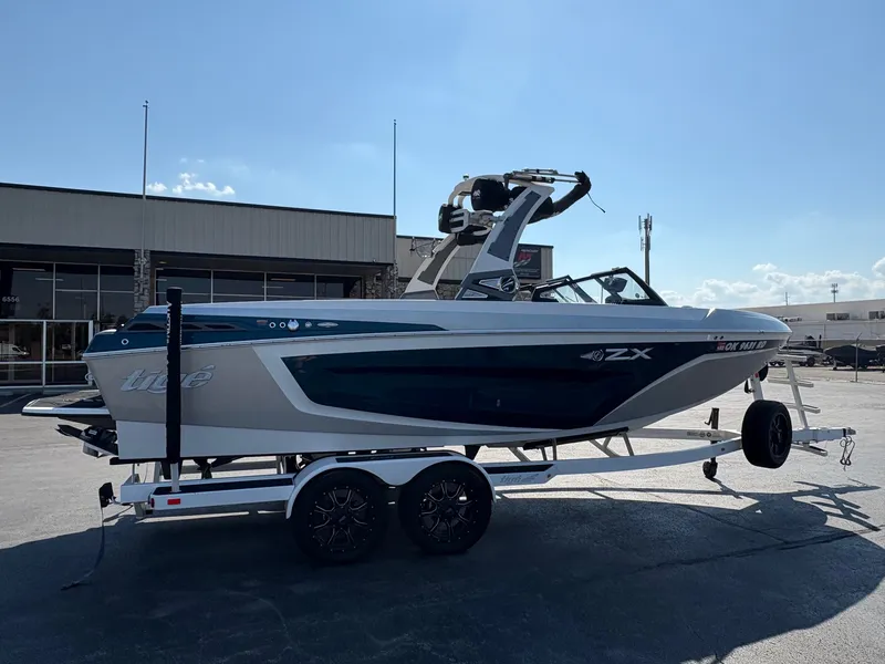 Slide: The Image of Tigé 23ZX 2020 - 5