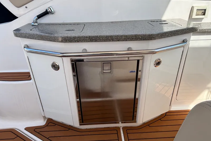 Slide: The Image of Chaparral 310 Signature 2018 - 26