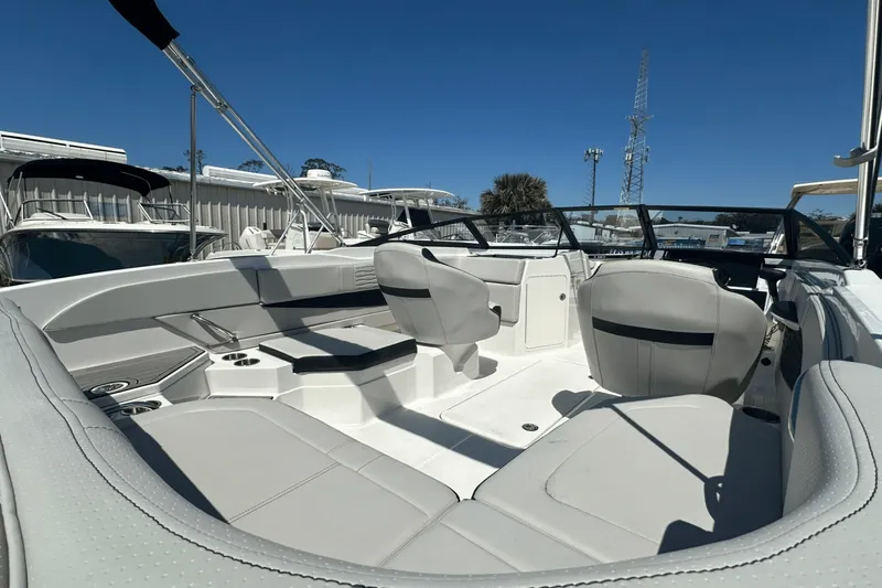 Slide: The Image of Sea Ray 21 SPX OB 2023 - 13