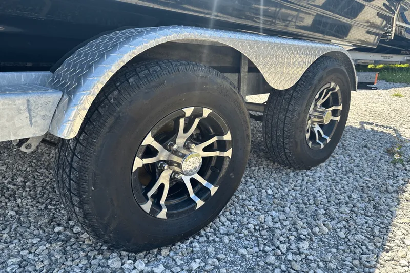 Slide: The Image of Sea Ray 21 SPX OB 2023 - 19