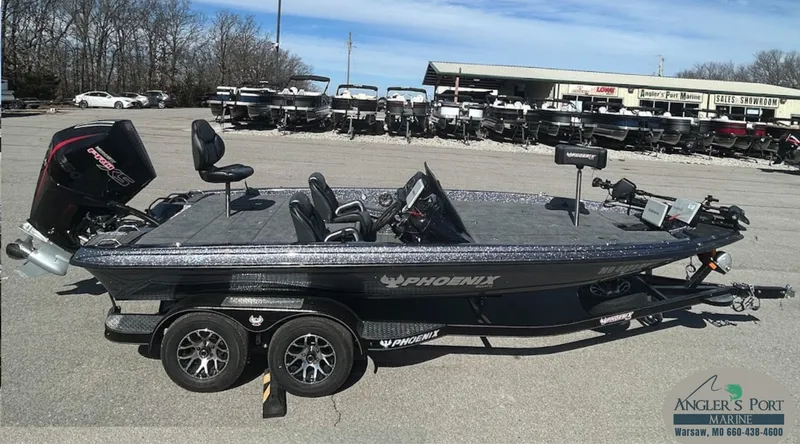 Slide: The Image of Phoenix Bass Boat 20XE 2024 - 3