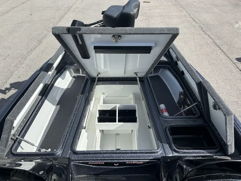 Slide: The Image of Phoenix Bass Boat 20XE 2024 - 13