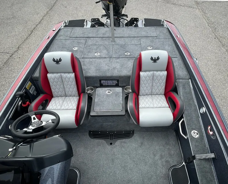 Slide: The Image of Phoenix Bass Boat 721 ZXL 2026 - 11