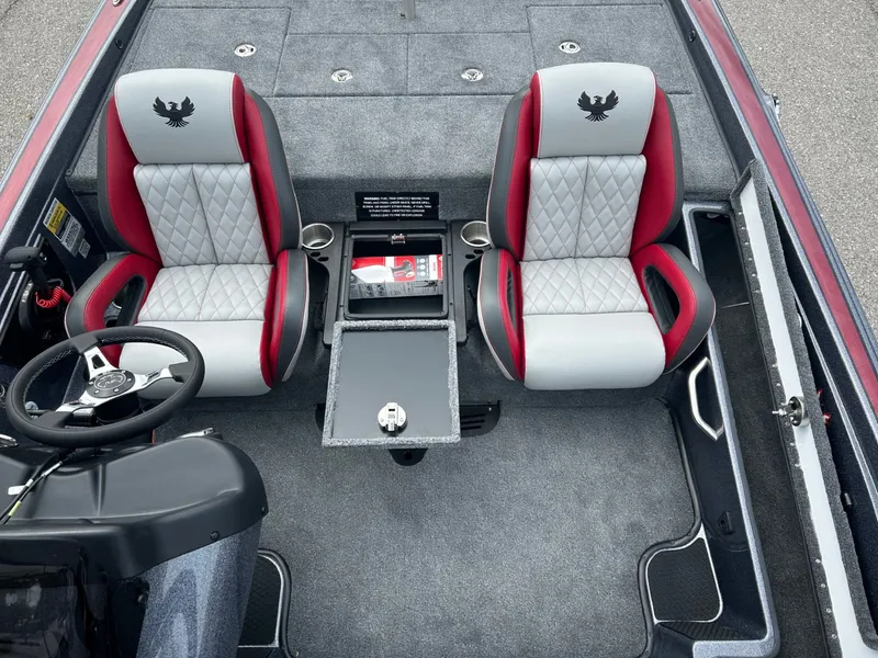 Slide: The Image of Phoenix Bass Boat 721 ZXL 2026 - 12