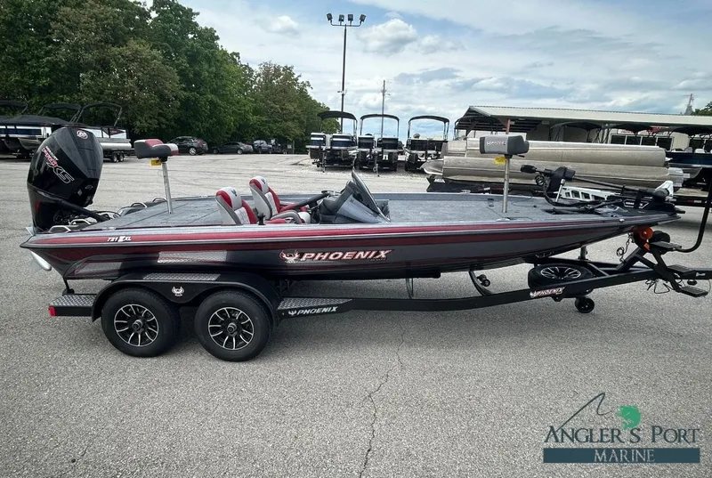 Slide: The Image of Phoenix Bass Boat 721 ZXL 2026 - 3