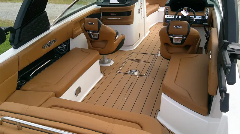 Slide: The Image of Chaparral 28 Surf 2026 - 7