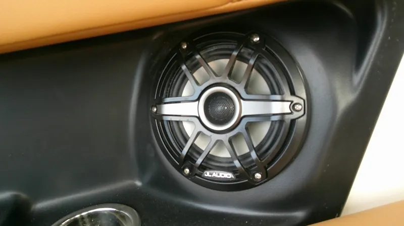 Slide: The Image of Chaparral 28 Surf 2026 - 9