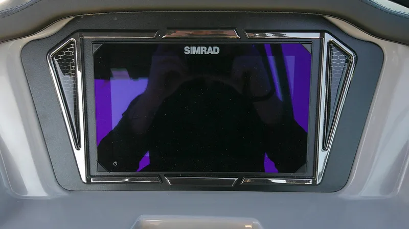 Slide: The Image of Chaparral 21 SSi 2026 - 14