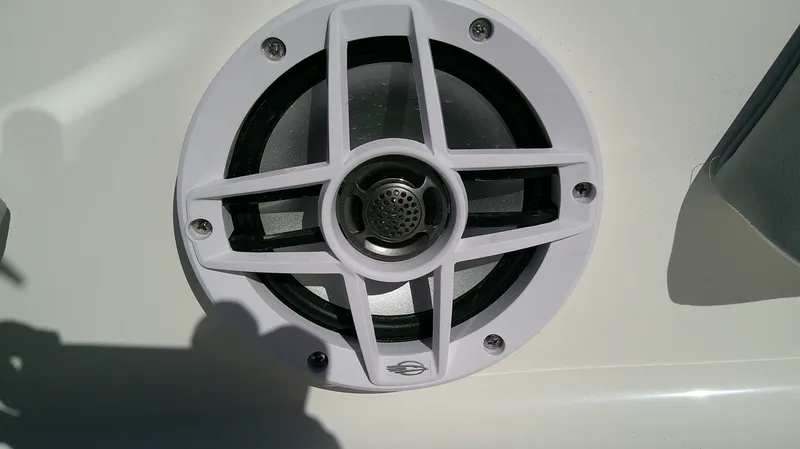 Slide: The Image of Chaparral 21 SSi 2026 - 19