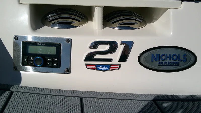 Slide: The Image of Chaparral 21 SSi 2026 - 7