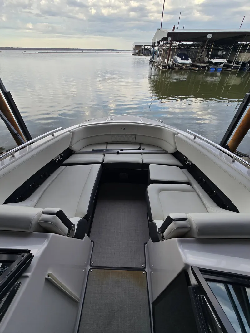 Slide: The Image of Regal 2800 2021 - 12