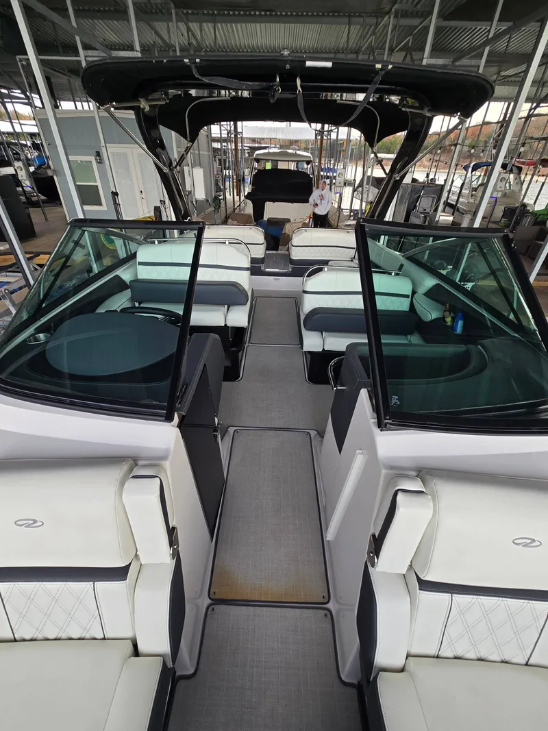 Slide: The Image of Regal 2800 2021 - 13